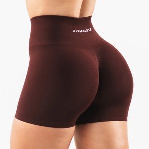 Alphalete Amplify Shorts - Sangria